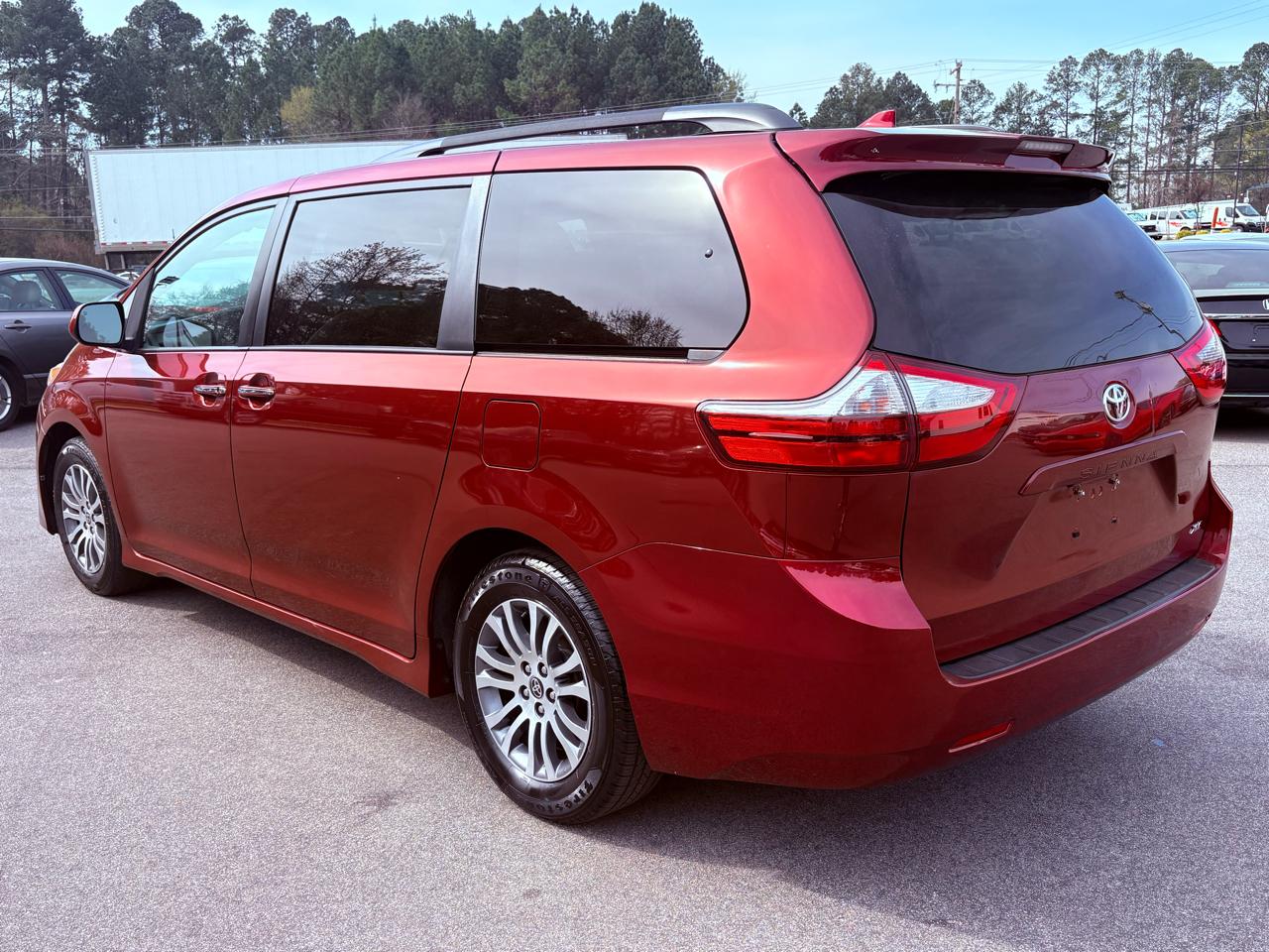 Toyota Sienna  2020