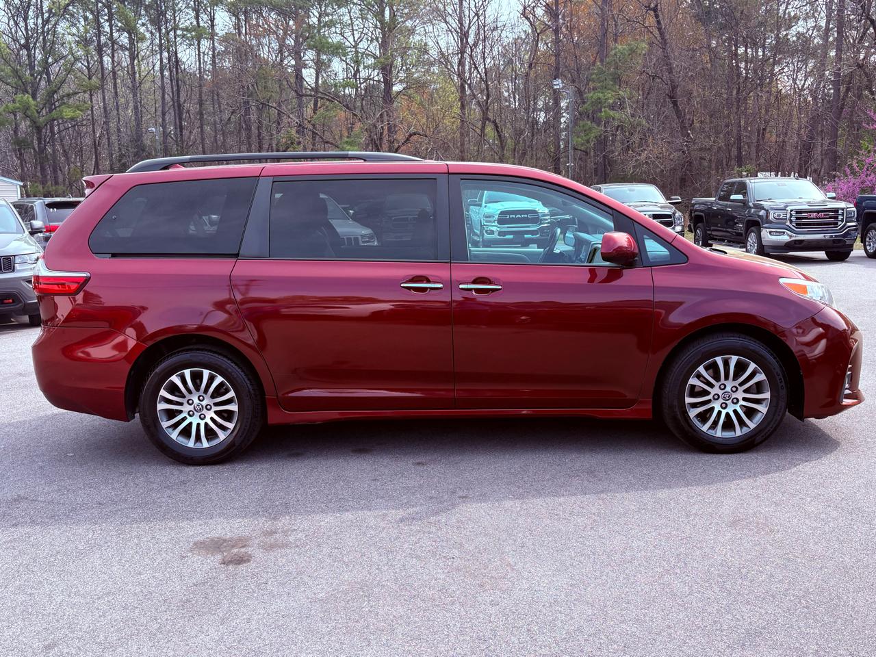 Toyota Sienna  2020