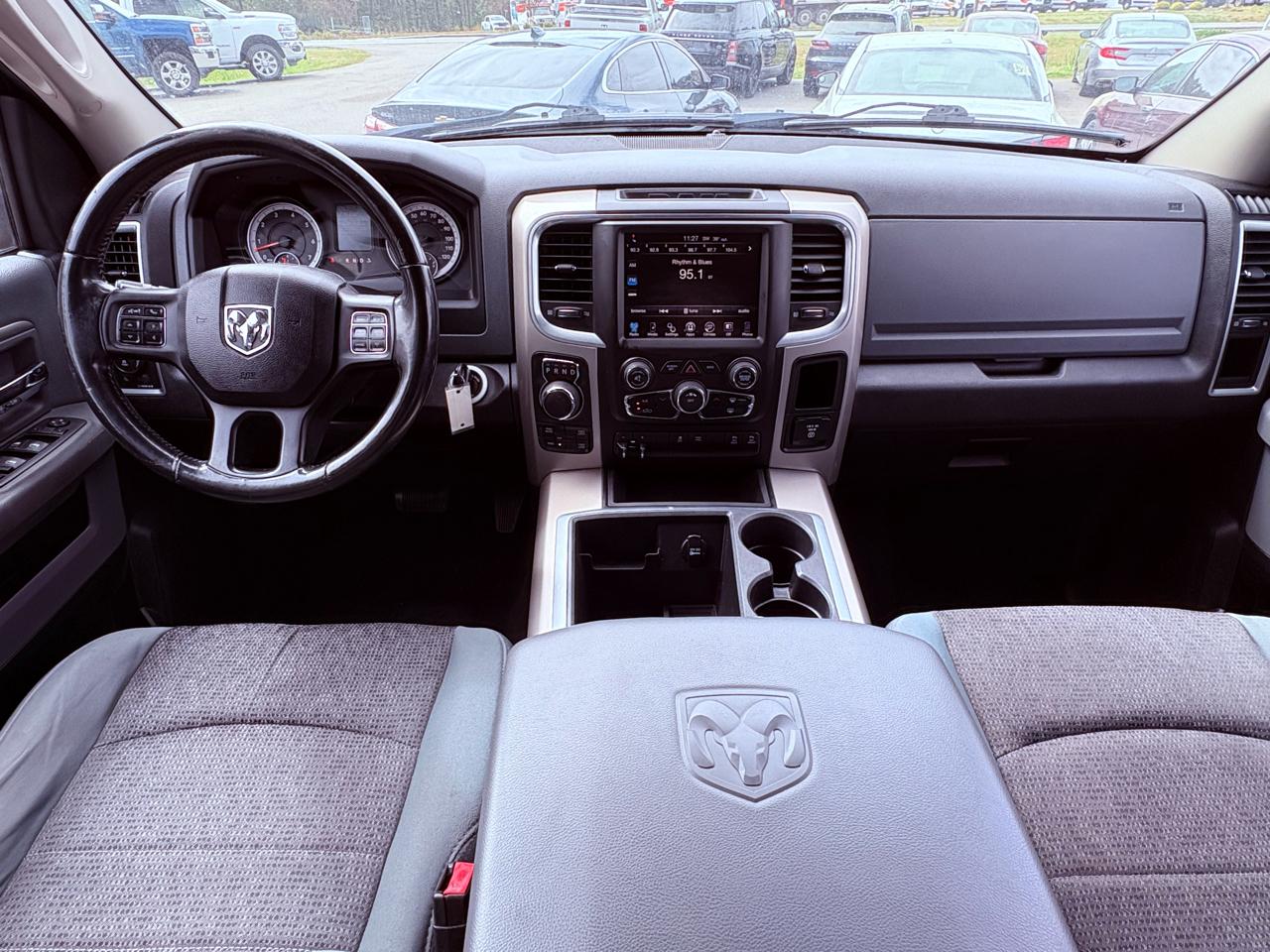 RAM 1500 Big Horn Crew Cab 4WD 2014