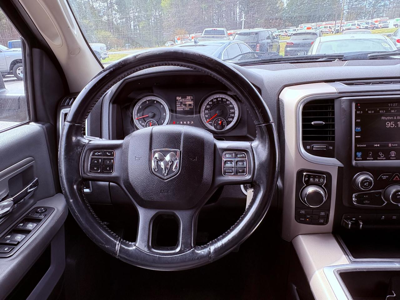 RAM 1500 Big Horn Crew Cab 4WD 2014