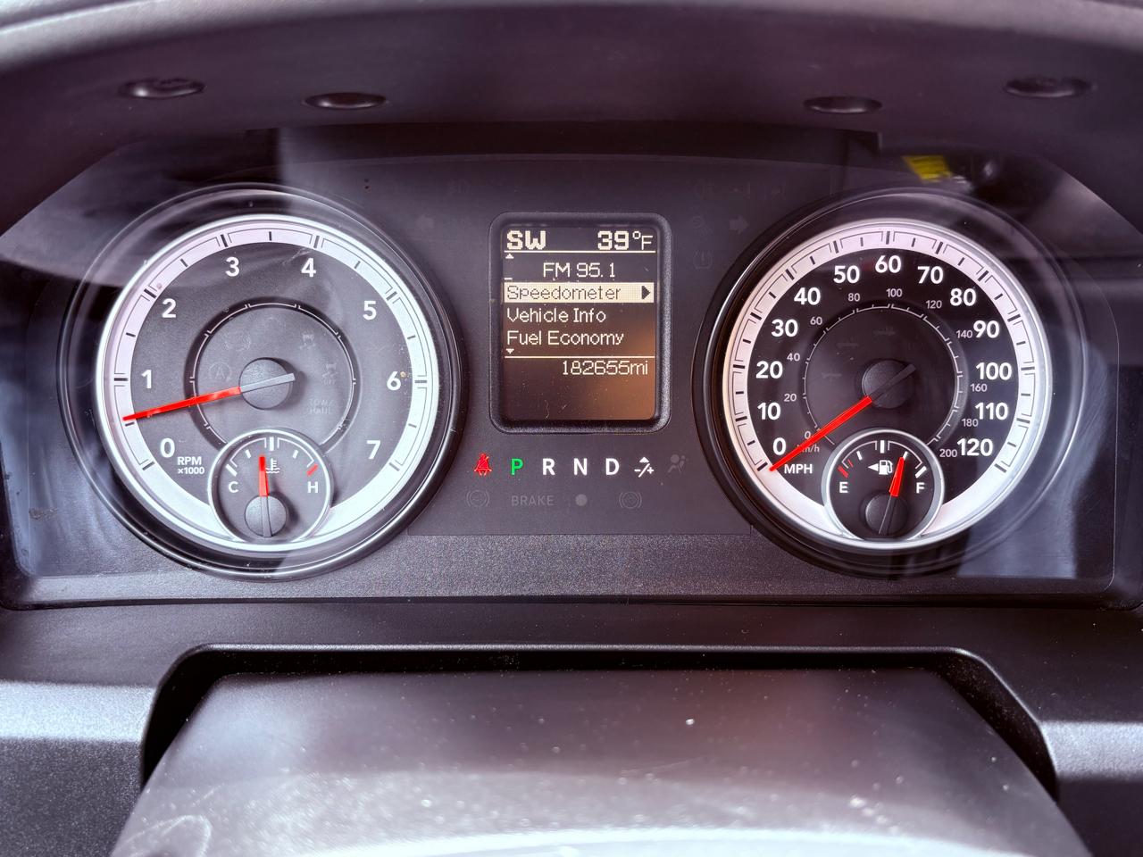 RAM 1500 Big Horn Crew Cab 4WD 2014