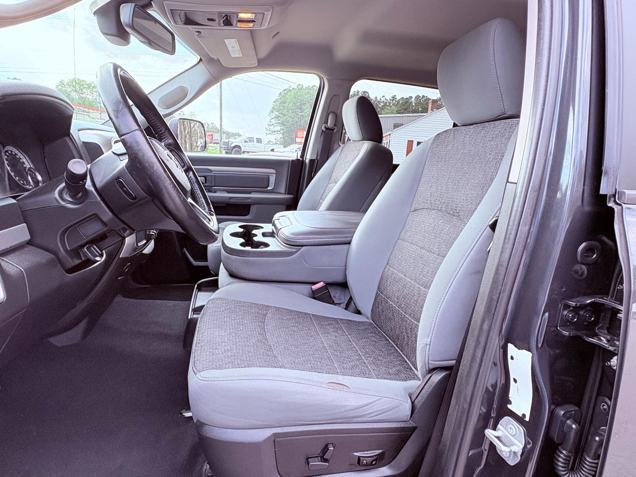 RAM 3500 SLT Crew Cab LWB 4WD DRW 2018