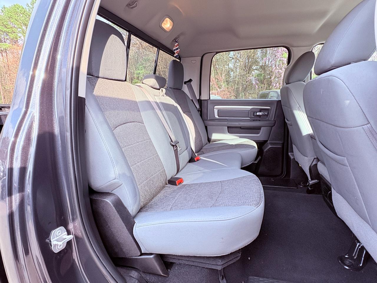 RAM 3500 SLT Crew Cab LWB 4WD DRW 2018