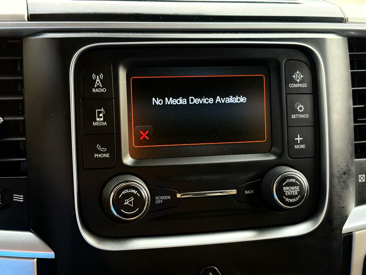 RAM 3500 SLT Crew Cab LWB 4WD DRW 2018