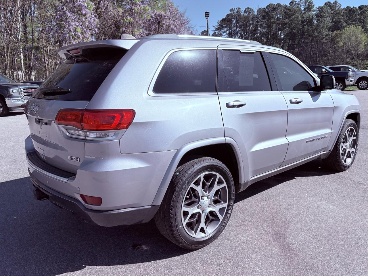 Jeep Grand Cherokee  2018