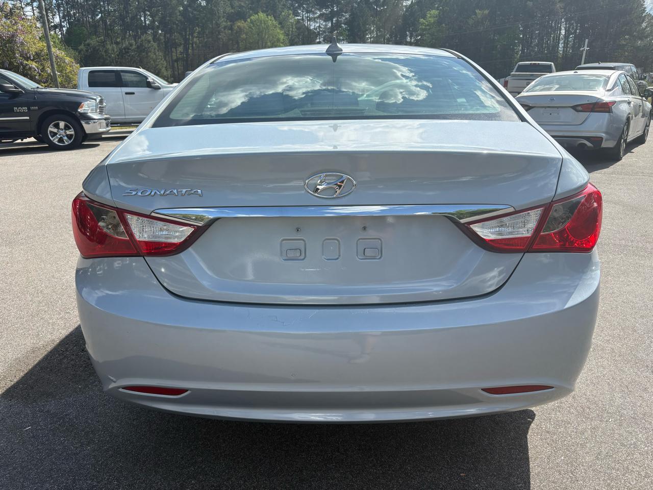 Hyundai Sonata GLS 2012