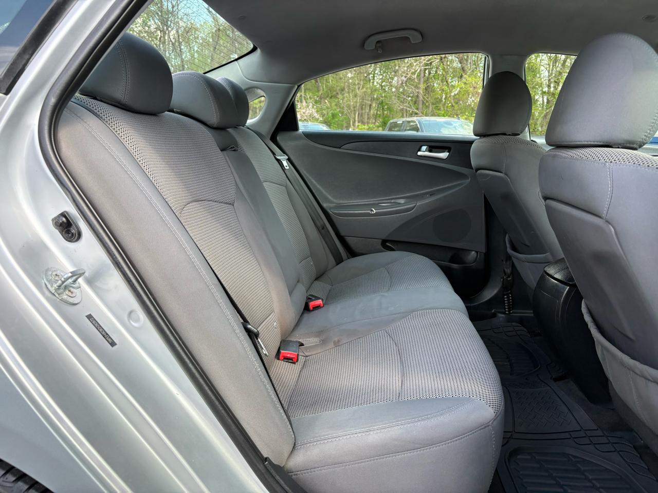 Hyundai Sonata GLS 2012