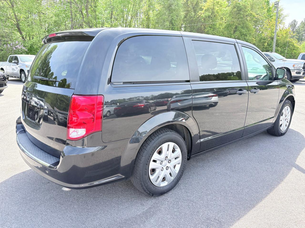 Dodge Grand Caravan SE 2019