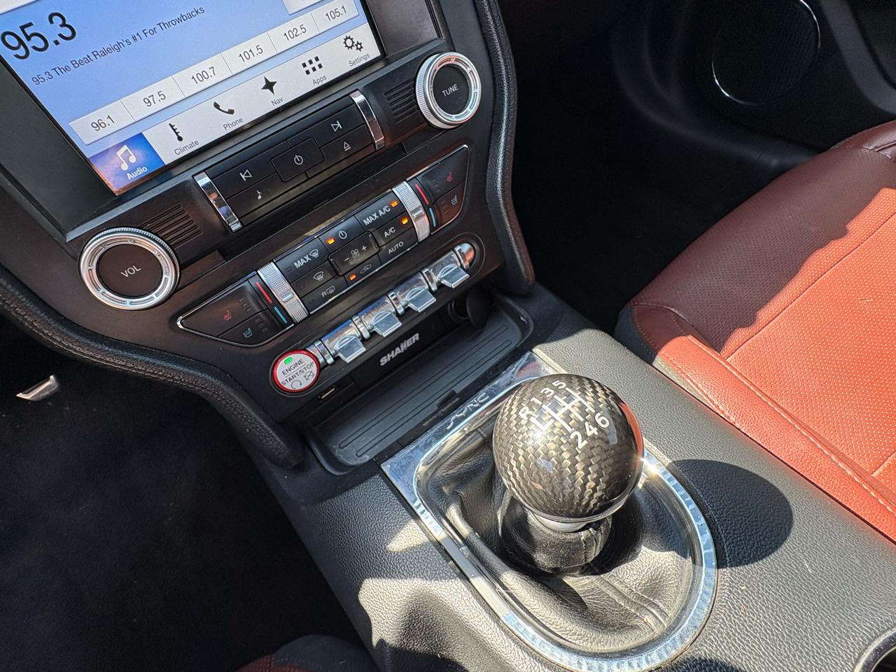 Ford Mustang GT Premium Coupe 2016