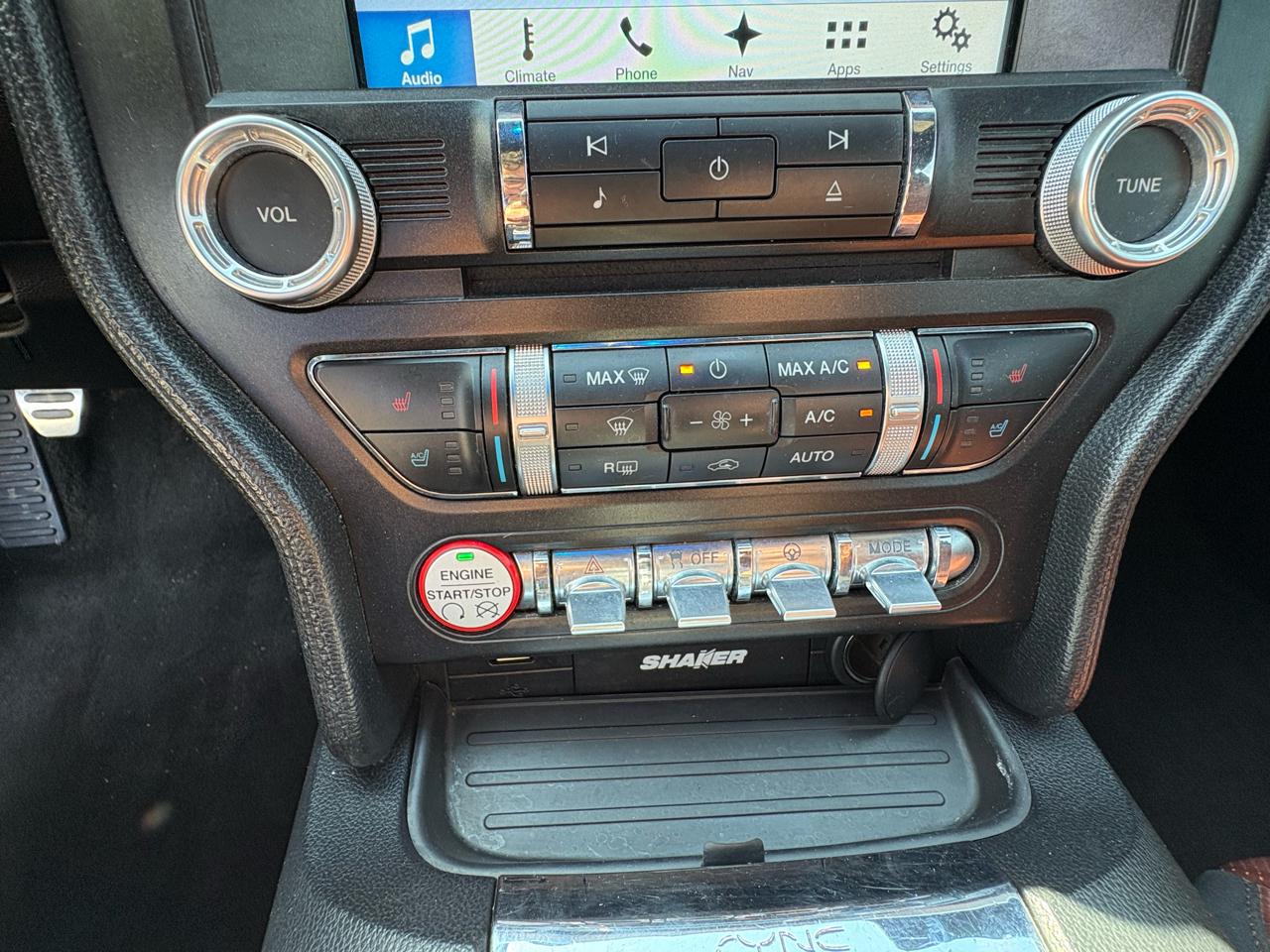 Ford Mustang GT Premium Coupe 2016