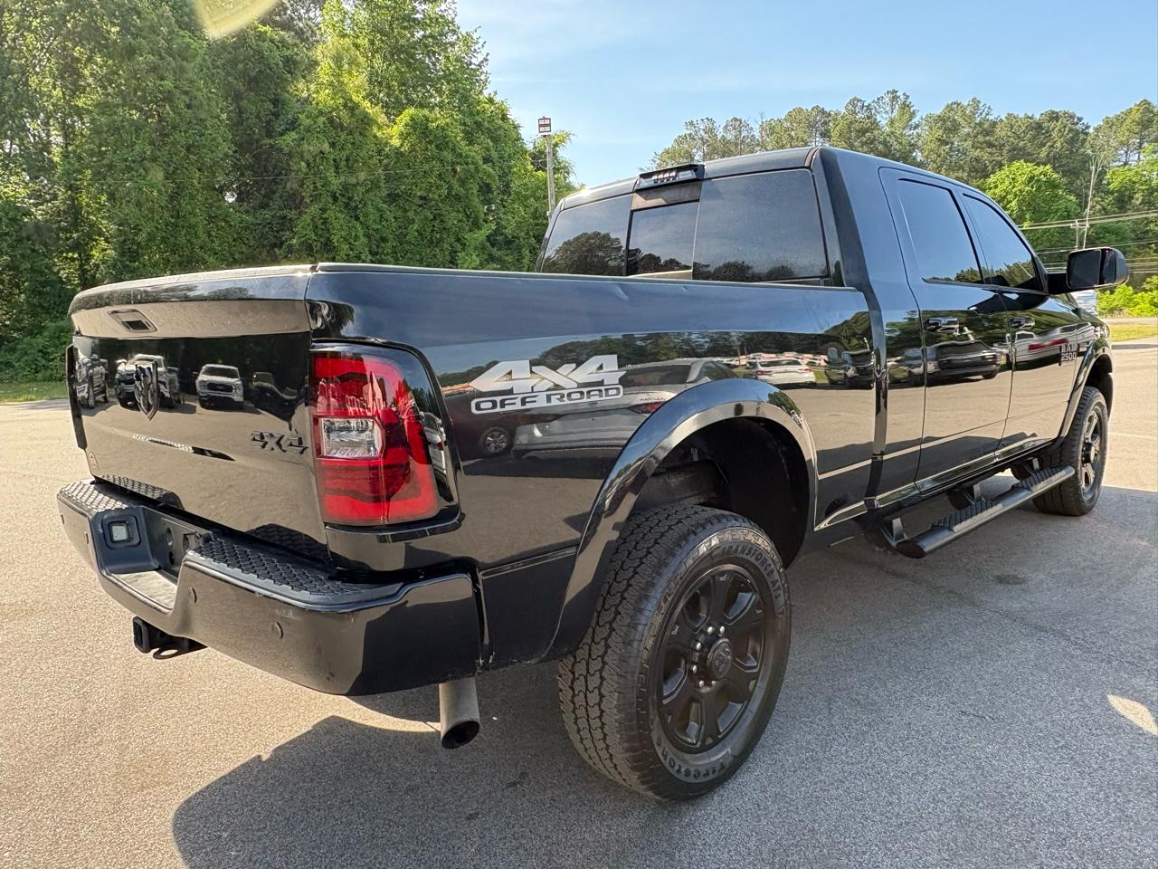 RAM 2500 Laramie Mega Cab 4WD 2018