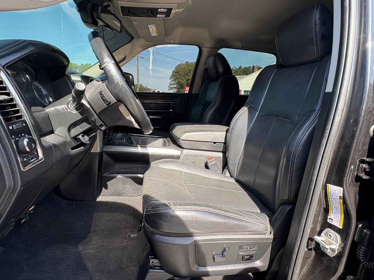 RAM 2500 Laramie Mega Cab 4WD 2018