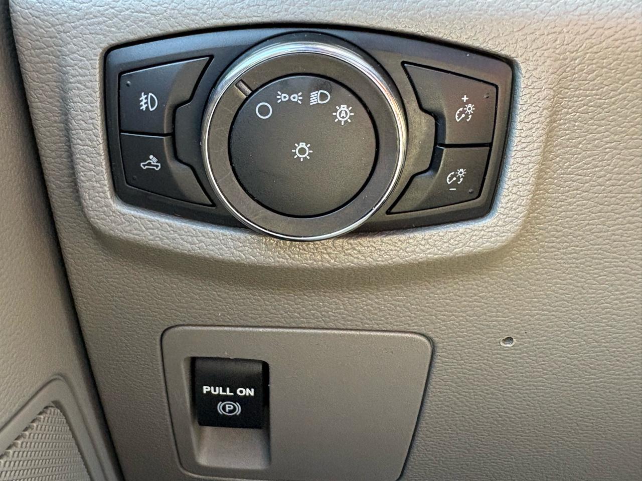 Ford F-150 XLT SuperCrew 4WD 2019