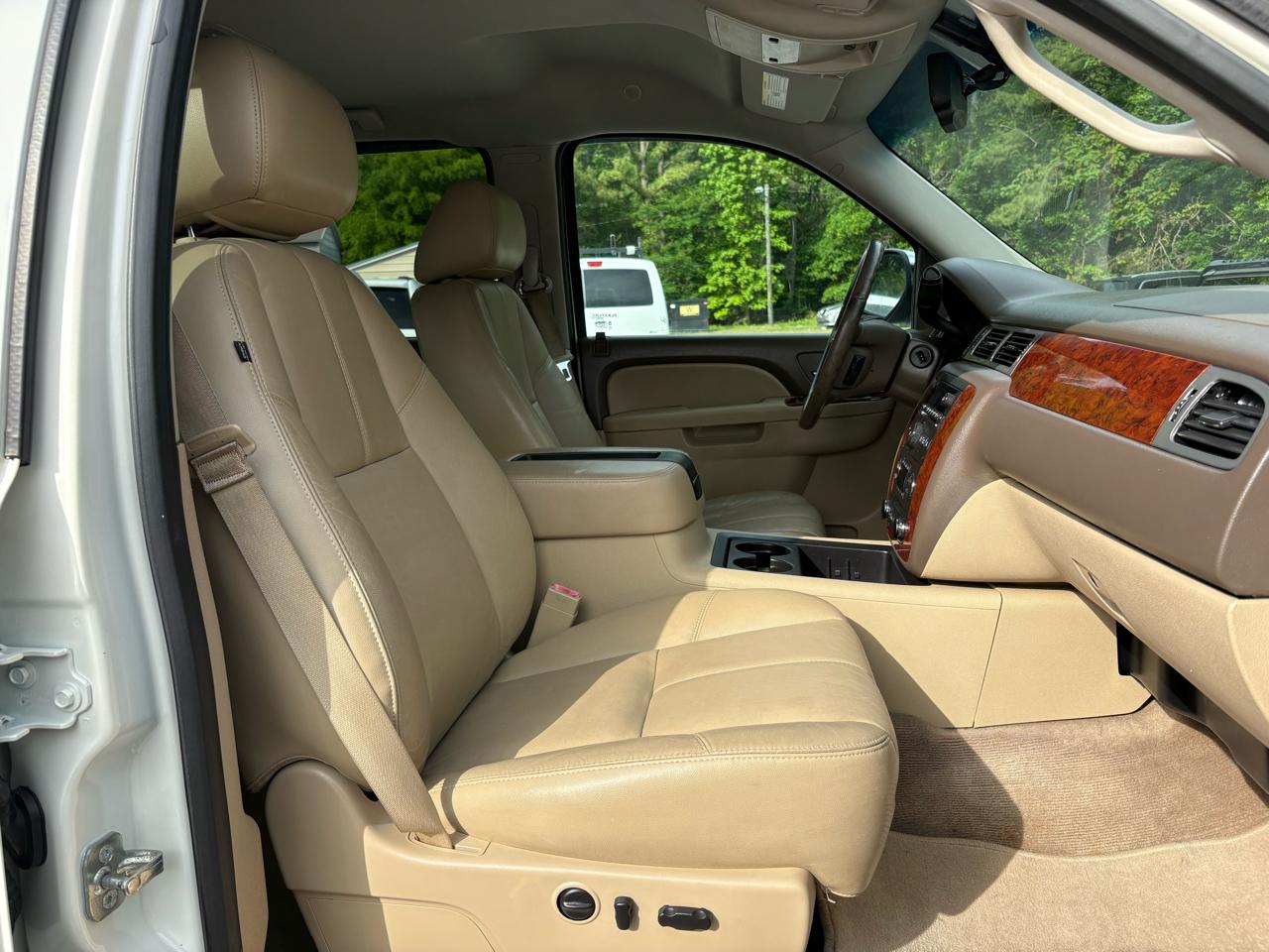 Chevrolet Silverado 1500 LTZ Crew Cab 4WD 2013