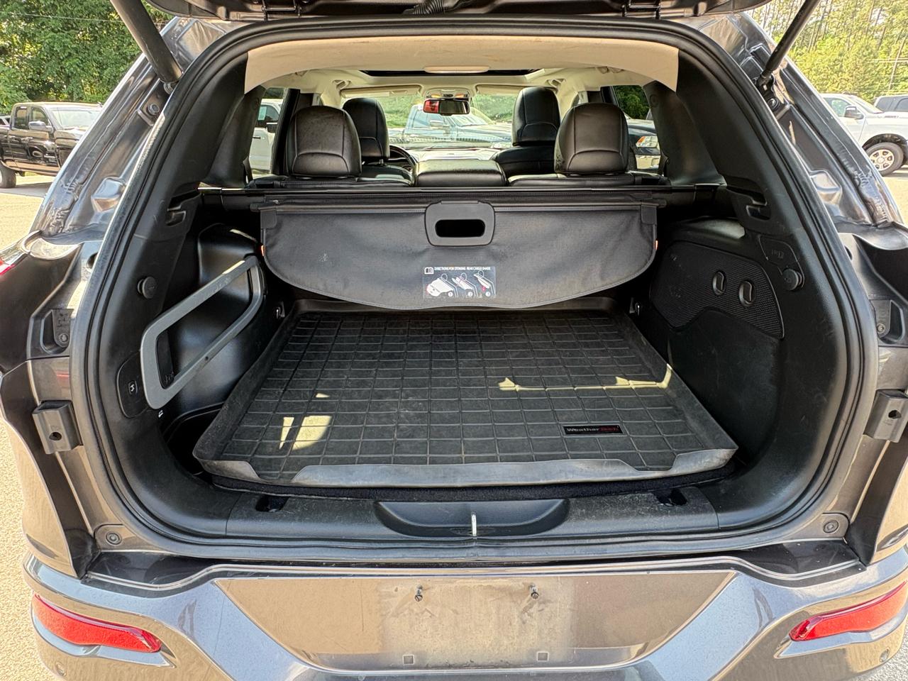 Jeep Cherokee Overland 4WD 2018