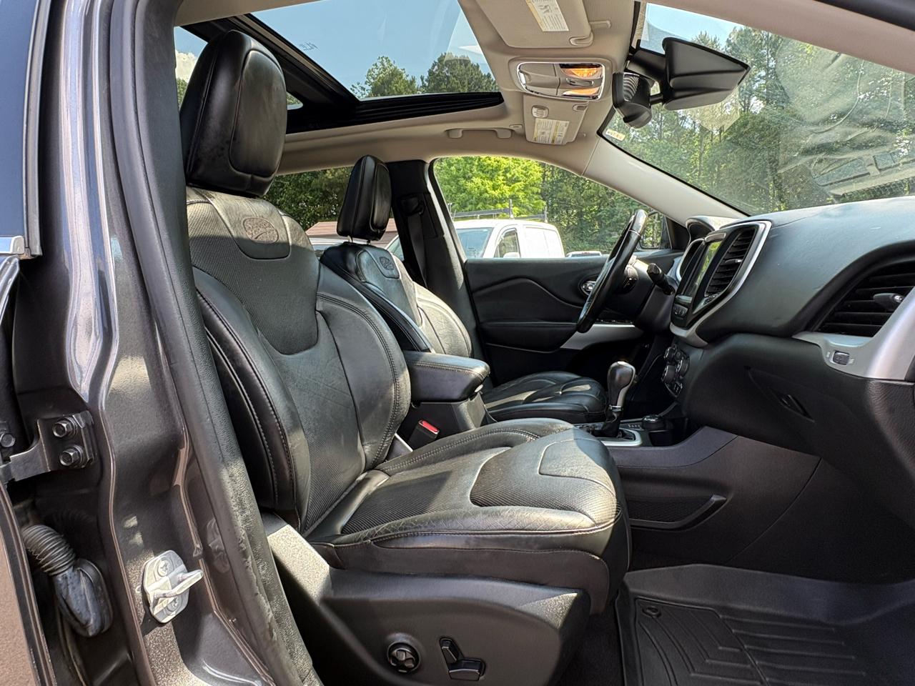 Jeep Cherokee Overland 4WD 2018