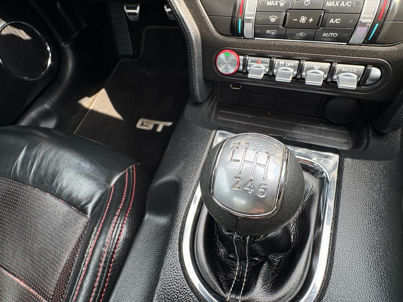 Ford Mustang GT Premium Coupe 2018
