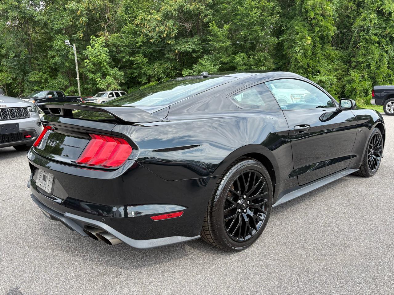 Ford Mustang GT Premium Coupe 2018