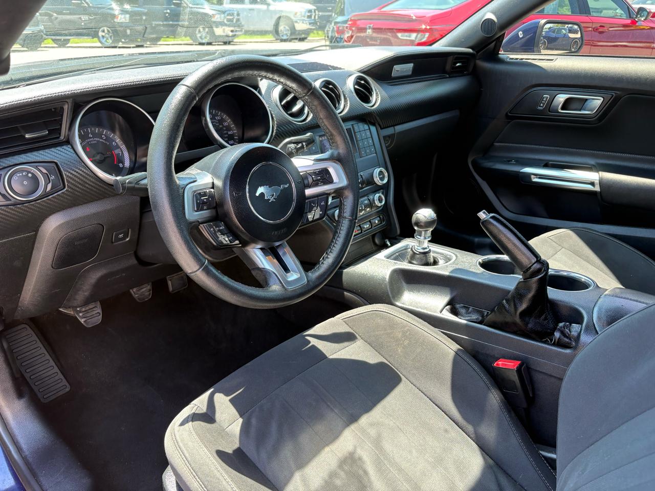 Ford Mustang EcoBoost Coupe 2019