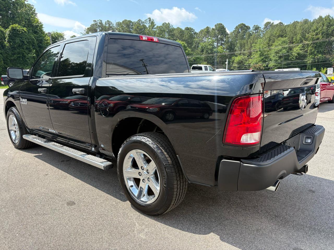 RAM 1500 Tradesman Crew Cab 4WD 2014