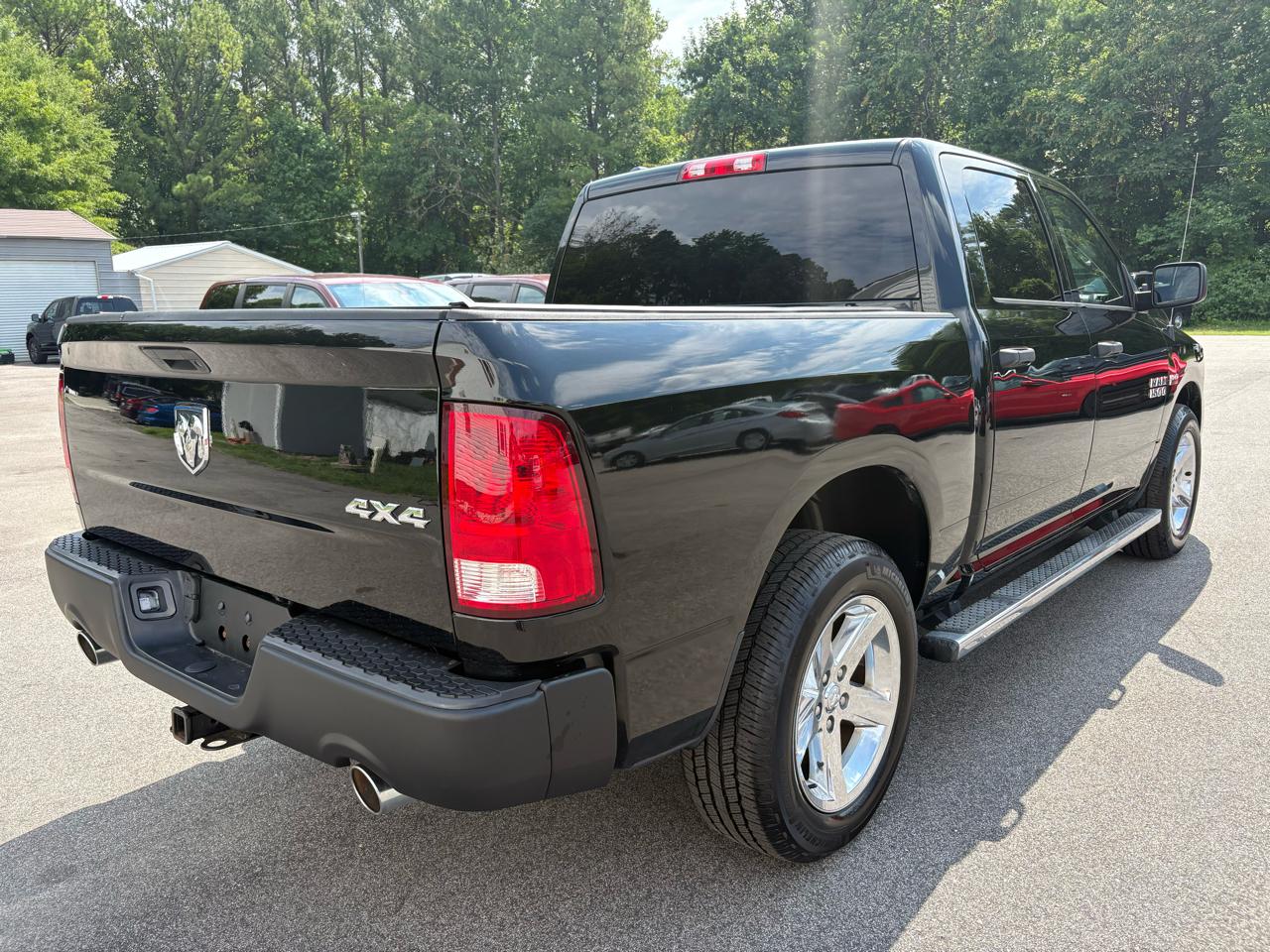 RAM 1500 Tradesman Crew Cab 4WD 2014