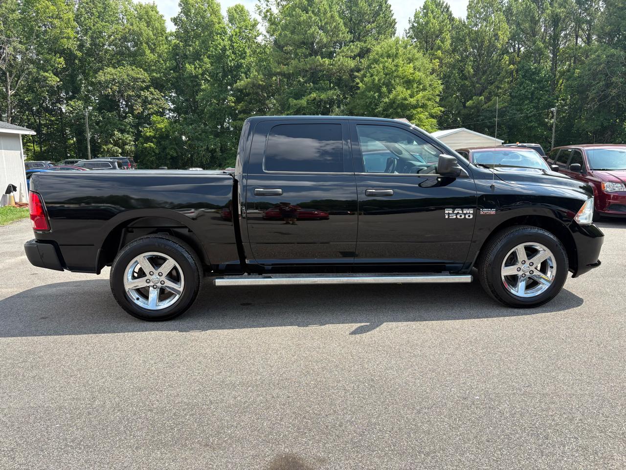 RAM 1500 Tradesman Crew Cab 4WD 2014