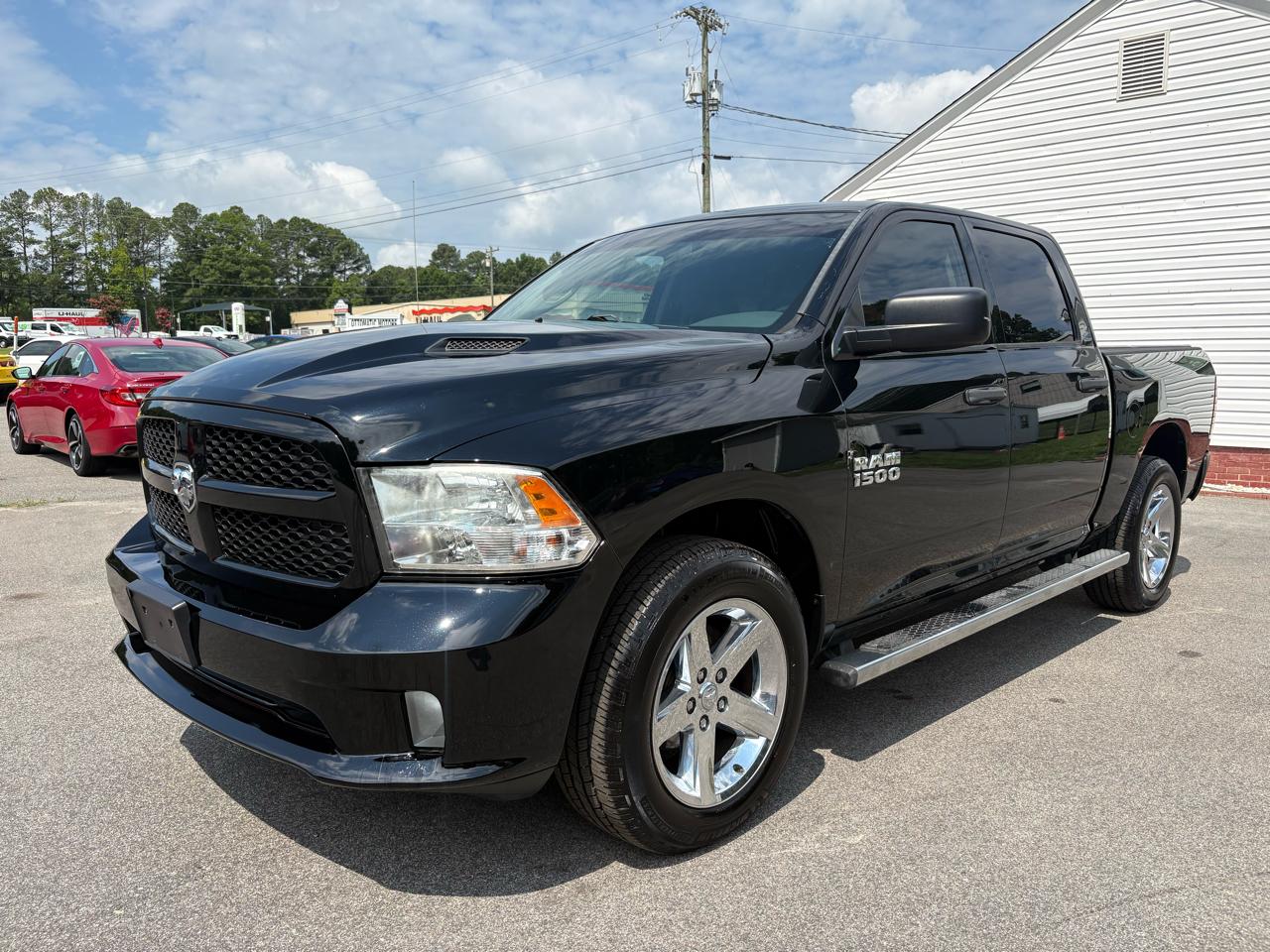 RAM 1500 Tradesman Crew Cab 4WD 2014