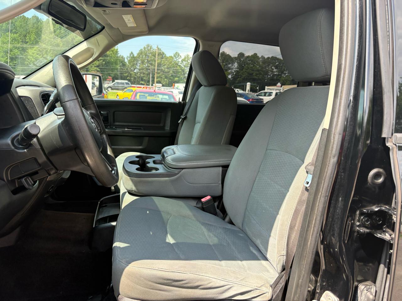RAM 1500 Tradesman Crew Cab 4WD 2014