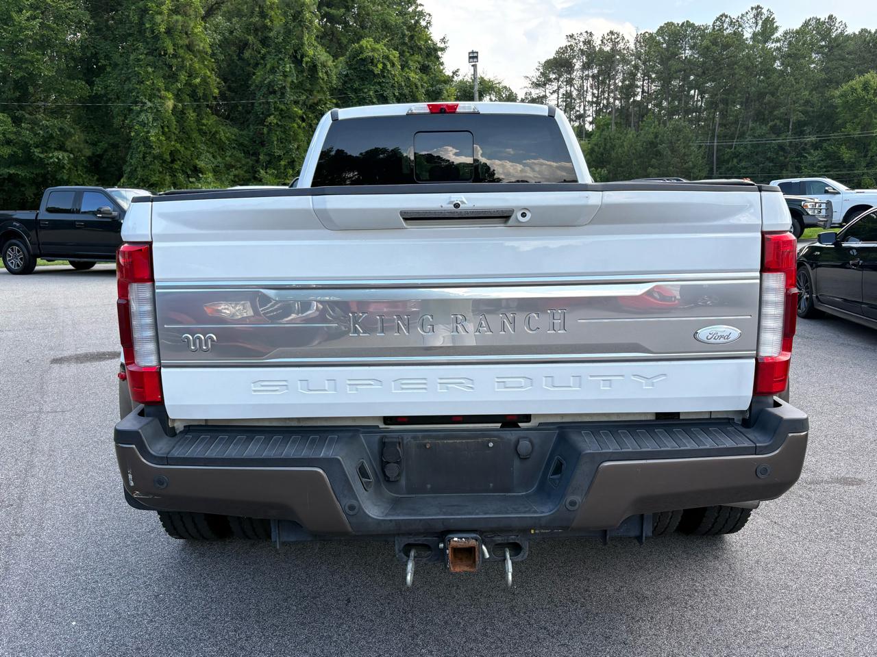 Ford F-450 SD King Ranch Crew Cab DRW 4WD 2017