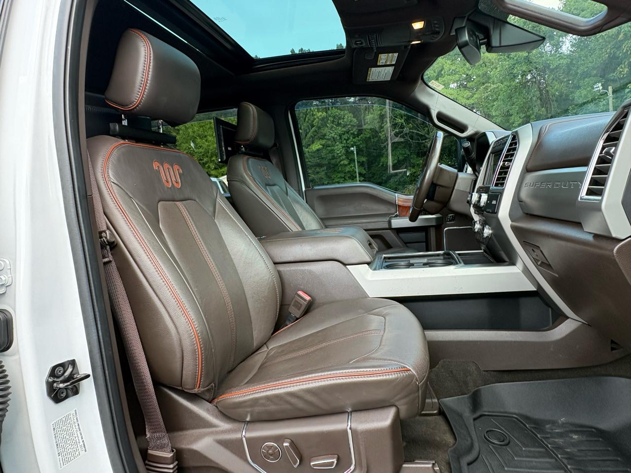 Ford F-450 SD King Ranch Crew Cab DRW 4WD 2017