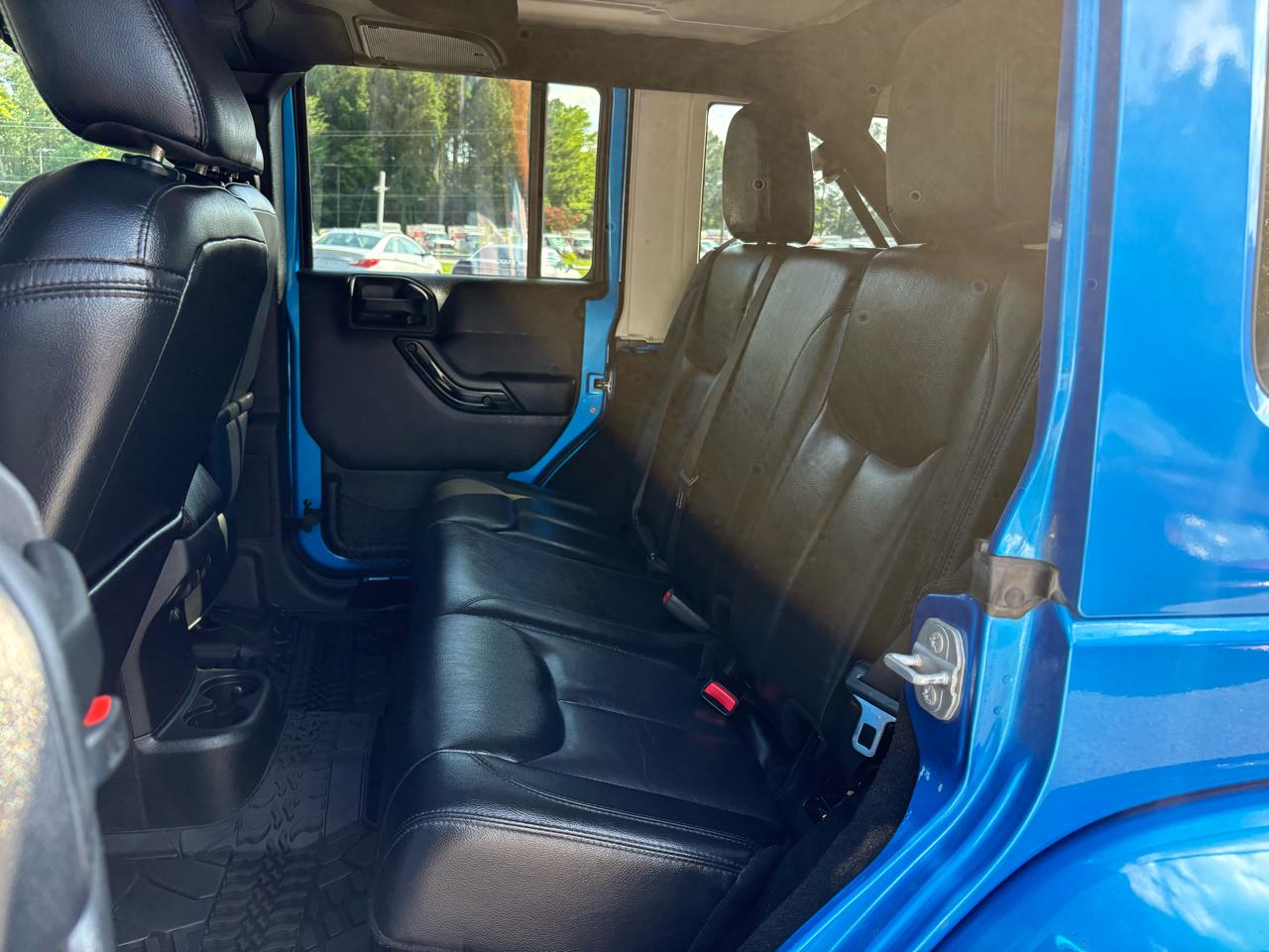 Jeep Wrangler Unlimited Sahara 4WD 2015