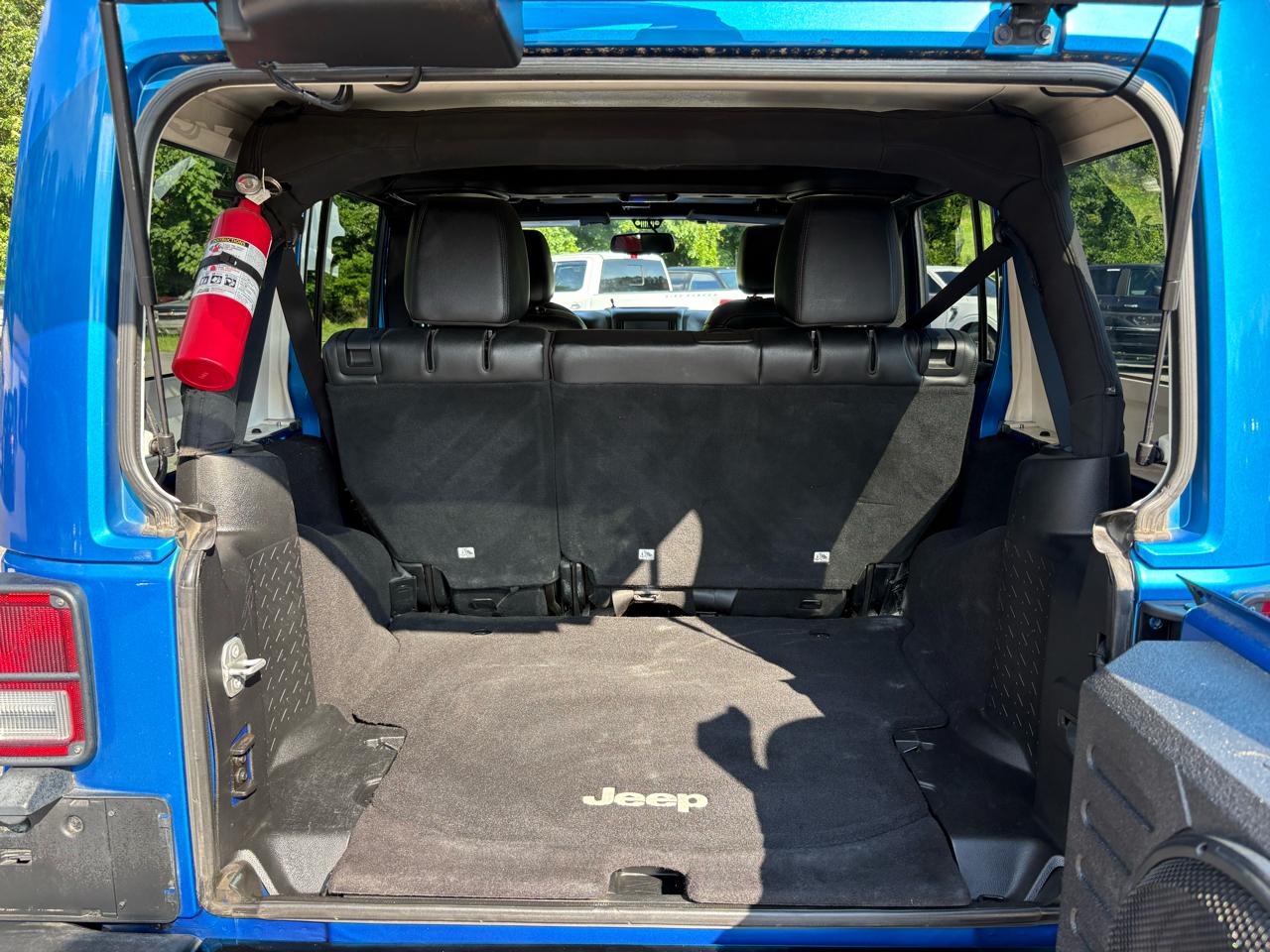 Jeep Wrangler Unlimited Sahara 4WD 2015