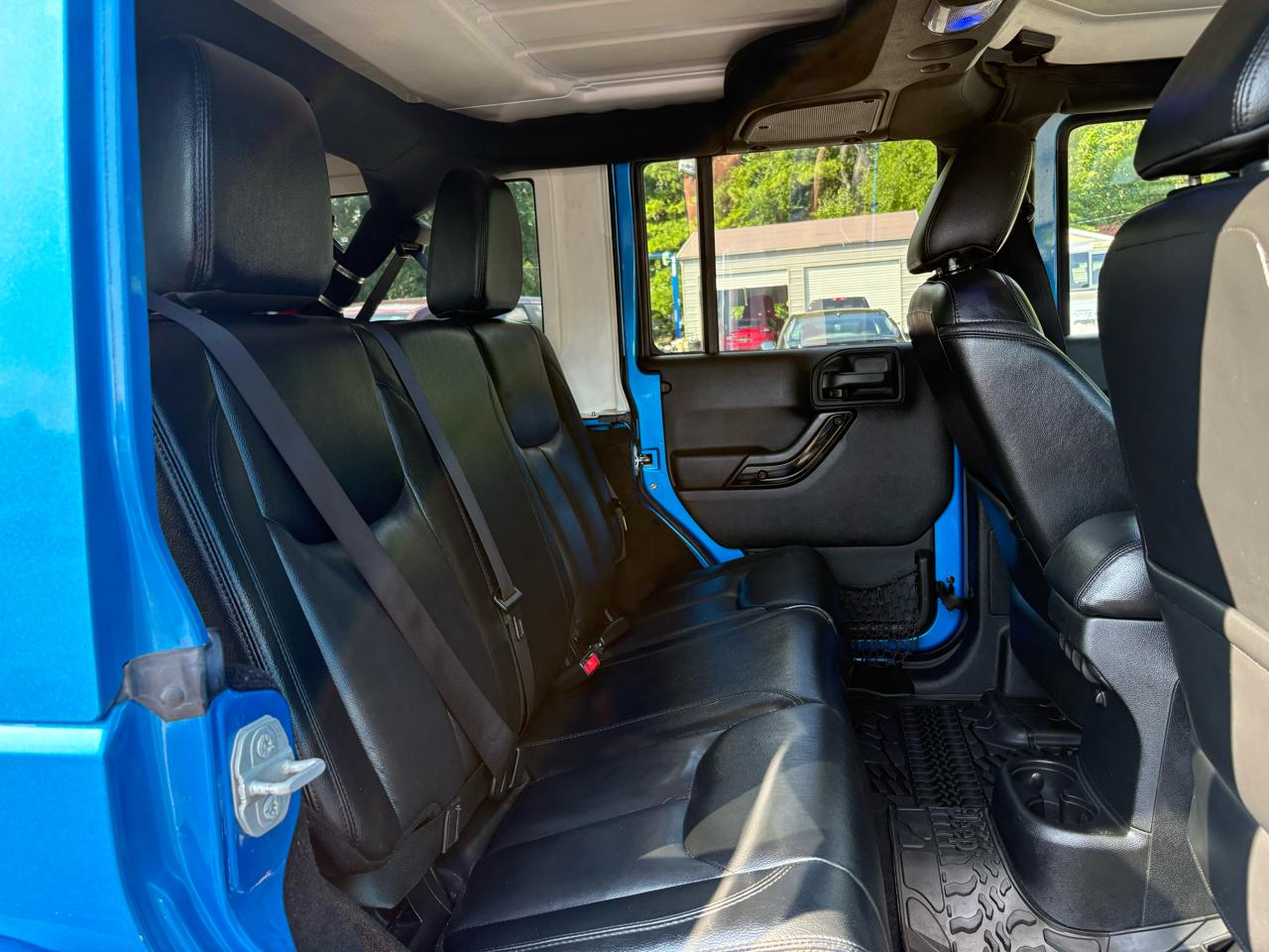 Jeep Wrangler Unlimited Sahara 4WD 2015