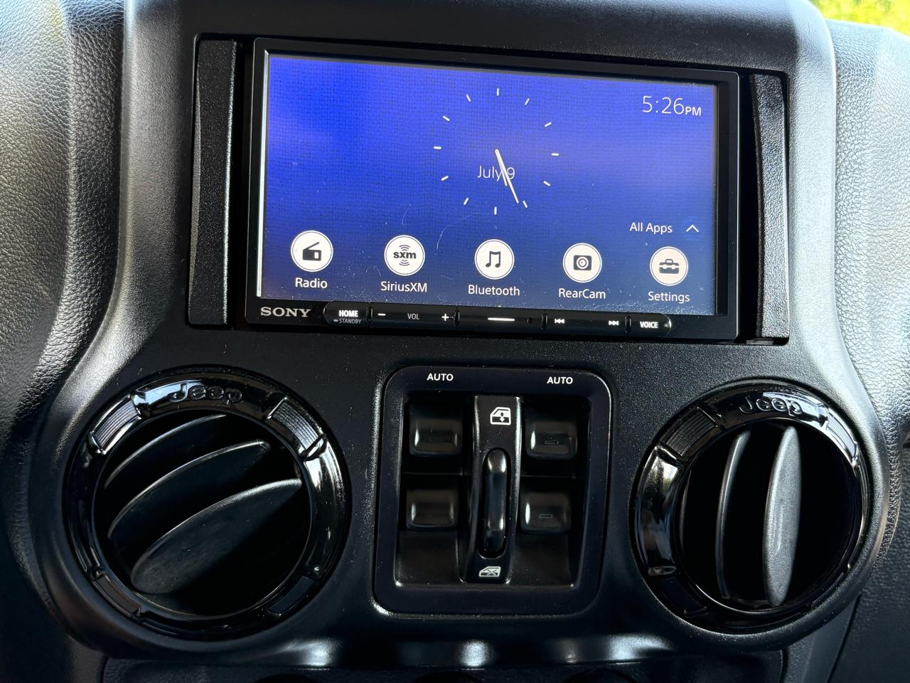 Jeep Wrangler Unlimited Sahara 4WD 2015