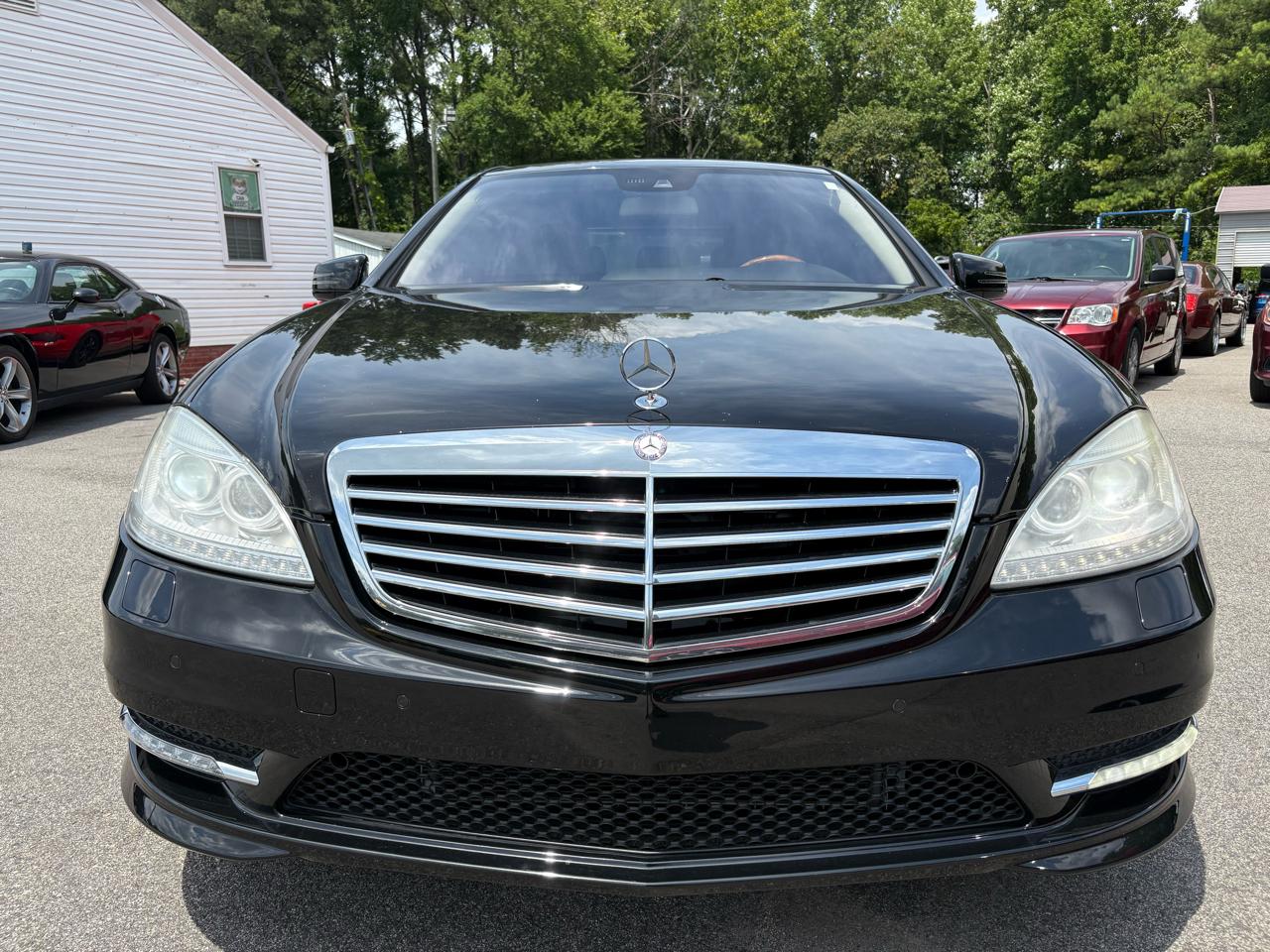 Mercedes-Benz S-Class S550 2011