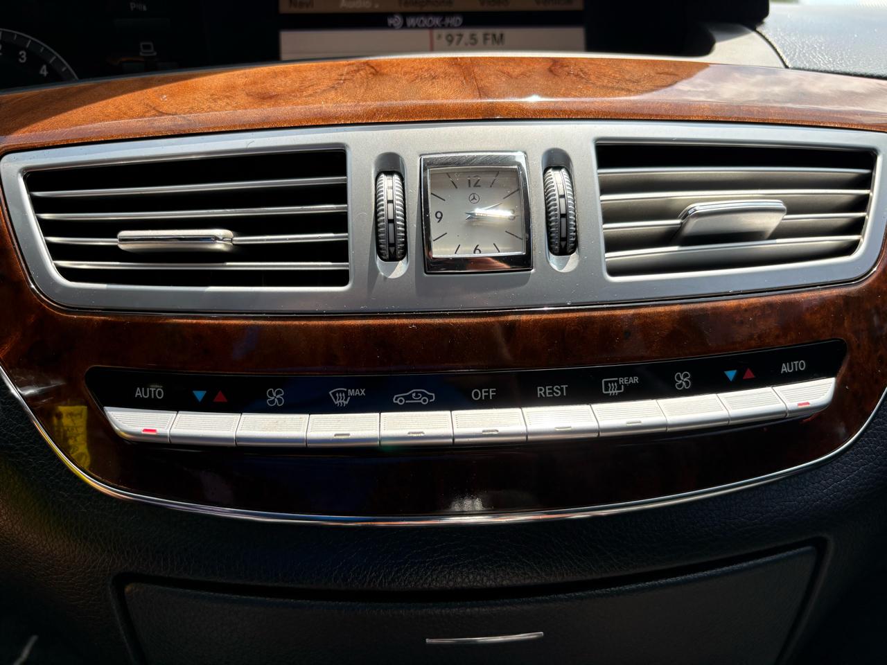 Mercedes-Benz S-Class S550 2011