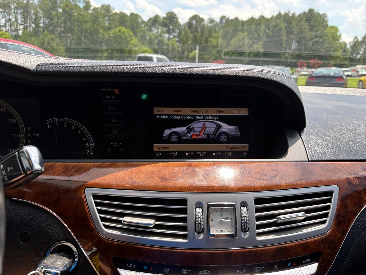 Mercedes-Benz S-Class S550 2011