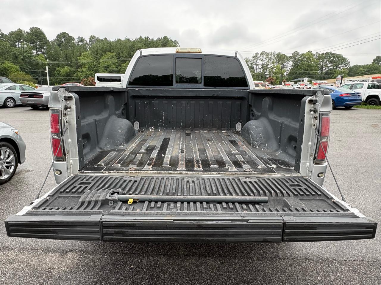 Ford F-150 SVT Raptor SuperCrew 5.5-ft. Bed 4WD 2012