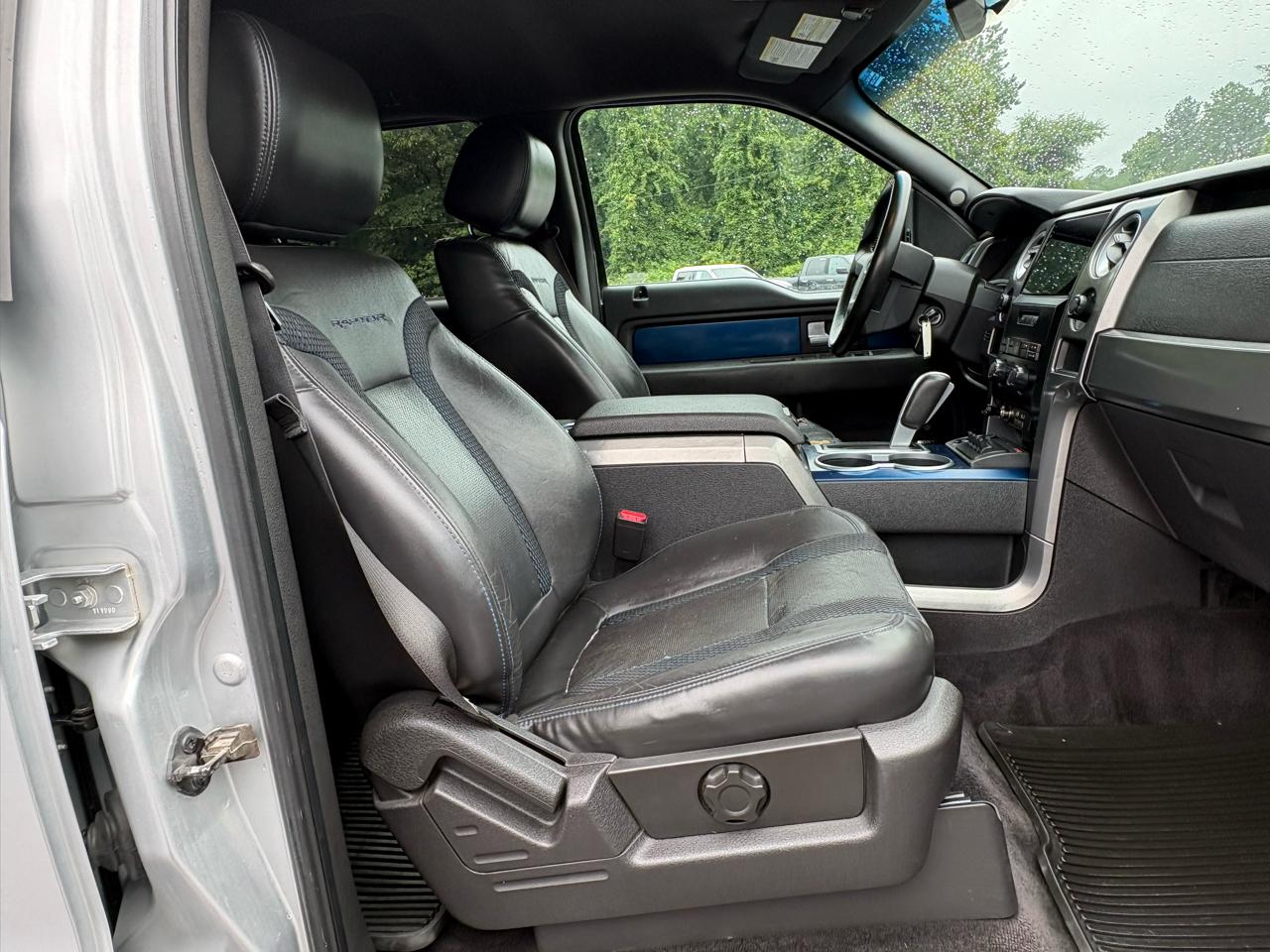 Ford F-150 SVT Raptor SuperCrew 5.5-ft. Bed 4WD 2012