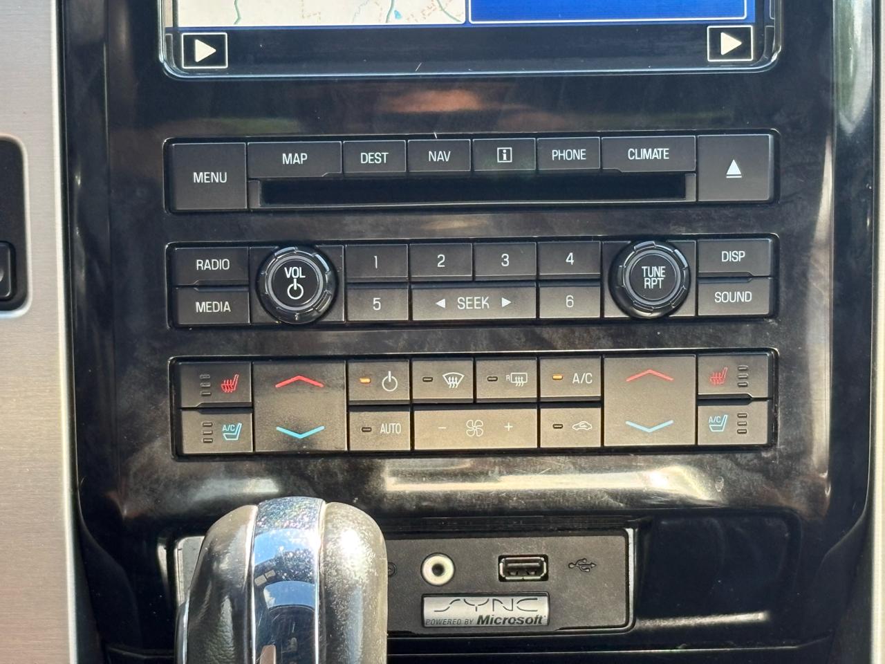 Ford F-150 Platinum SuperCrew 4WD 2012