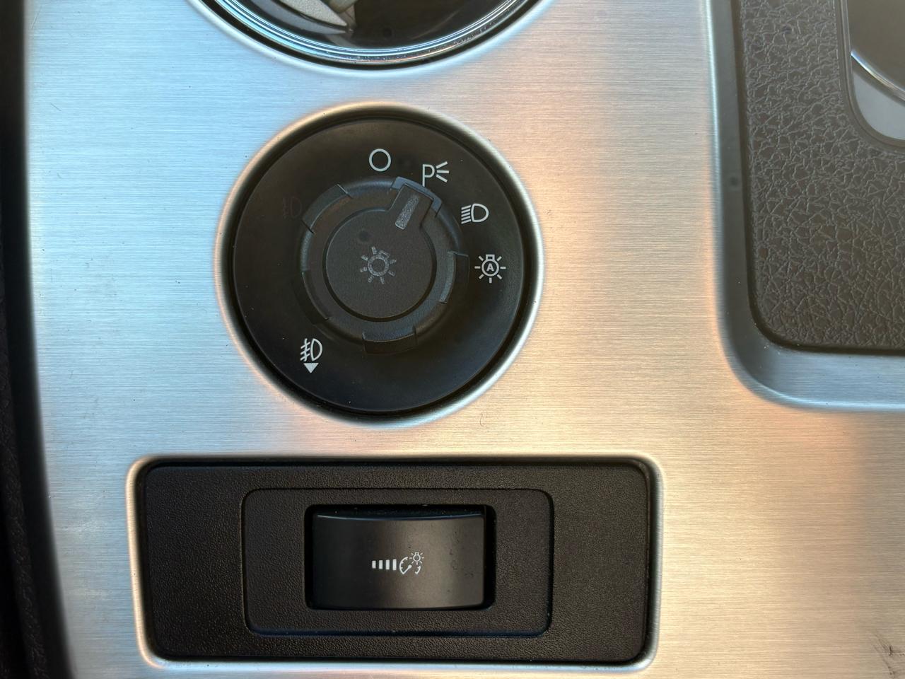 Ford F-150 Platinum SuperCrew 4WD 2012