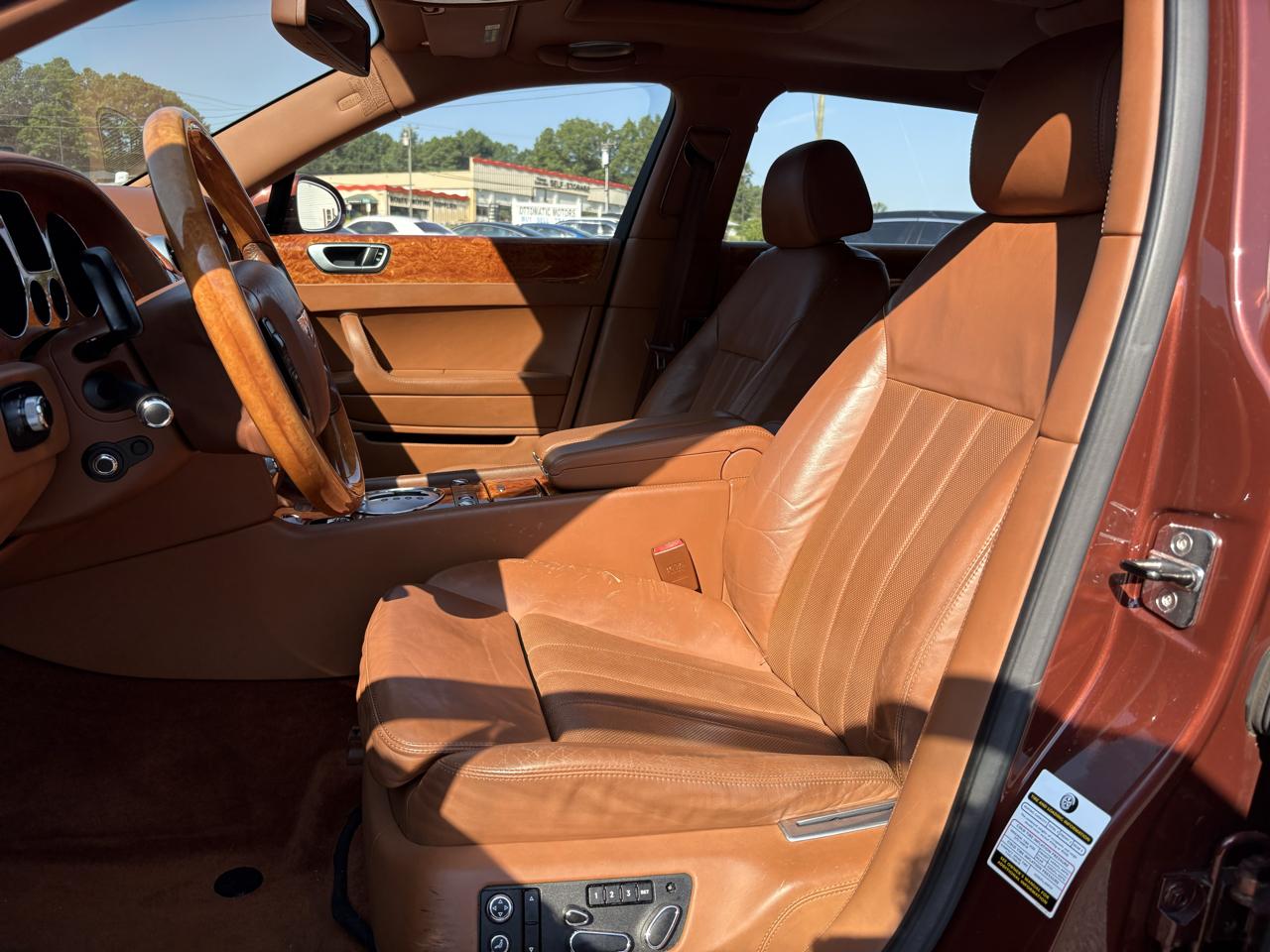 Bentley Continental Flying Spur Sedan 2007
