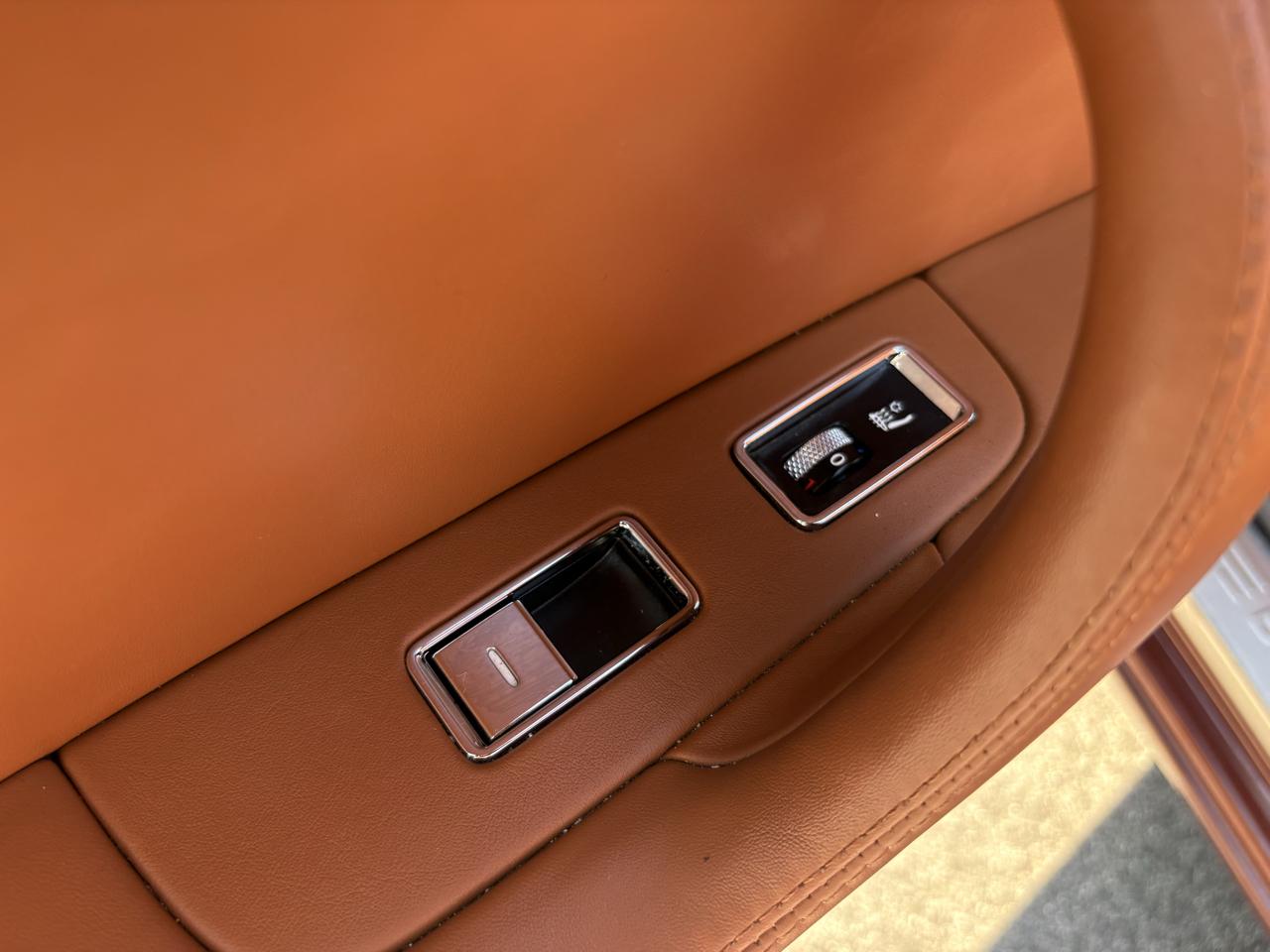Bentley Continental Flying Spur Sedan 2007