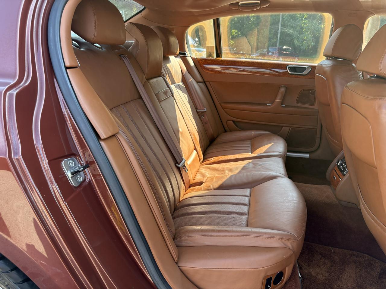 Bentley Continental Flying Spur Sedan 2007