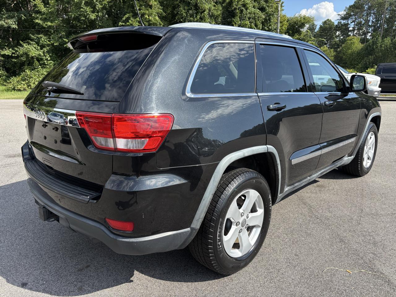 Jeep Grand Cherokee Laredo 2WD 2012