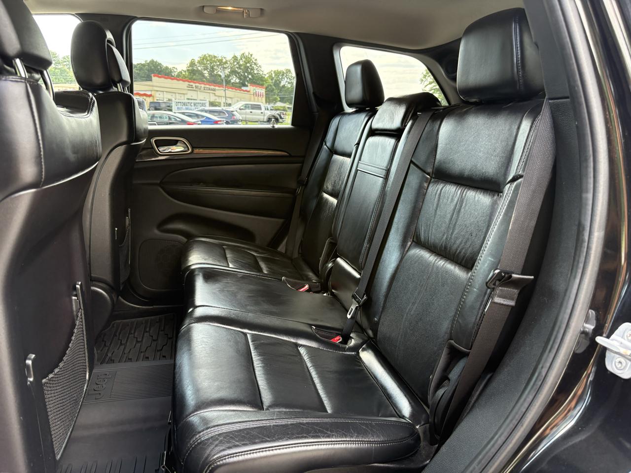 Jeep Grand Cherokee Laredo 2WD 2012