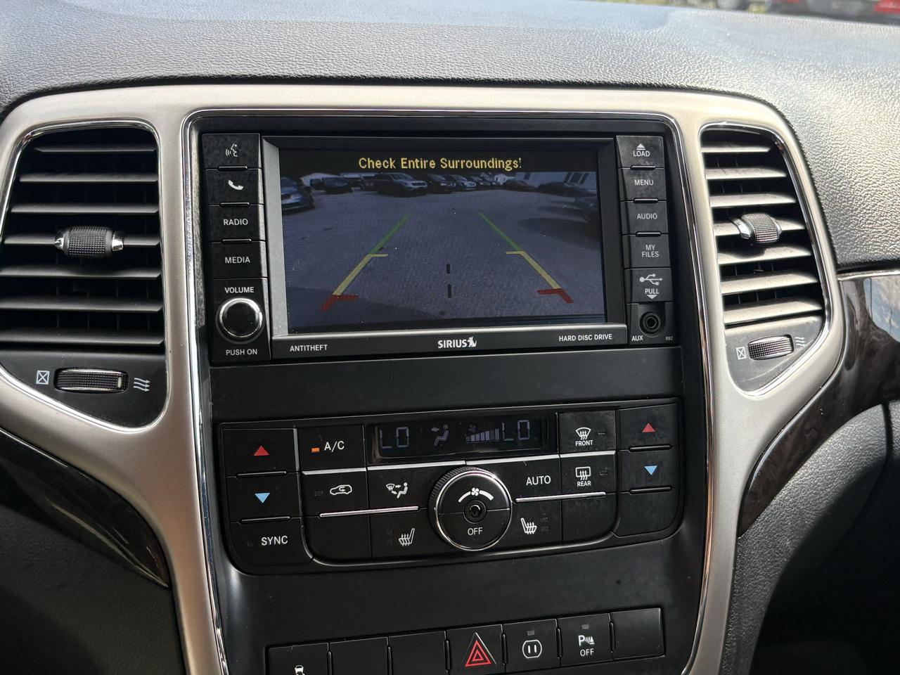 Jeep Grand Cherokee Laredo 2WD 2012