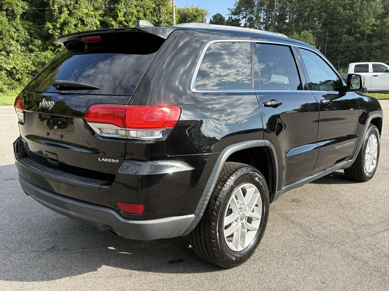 Jeep Grand Cherokee Laredo 4WD 2018