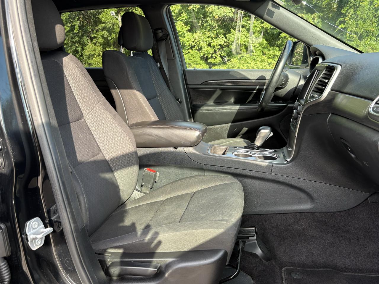 Jeep Grand Cherokee Laredo 4WD 2018