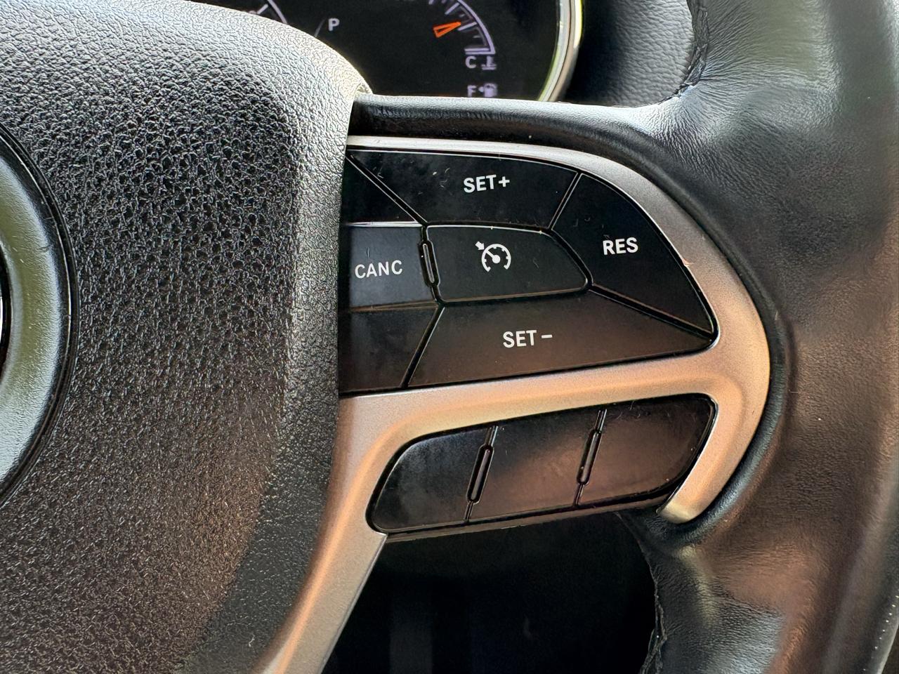 Jeep Grand Cherokee Laredo 4WD 2018